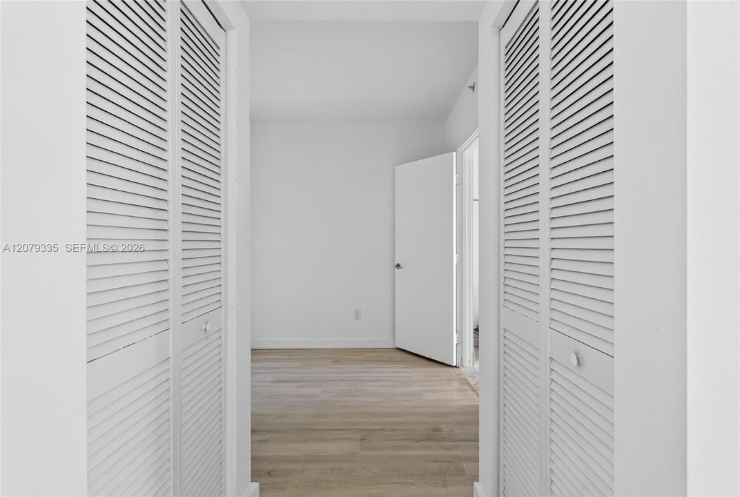 На продажу: $358,000 (1 спален, 1 ванн, 690 Квадратных фут)