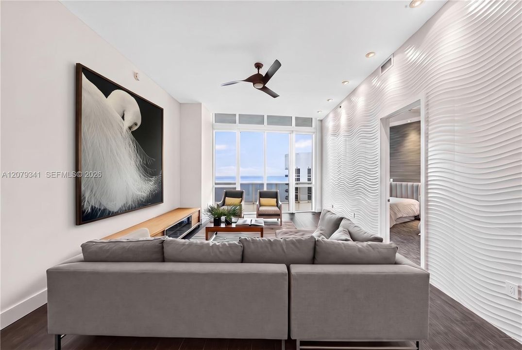 En Venta: $2,099,999 (3 camas, 3 baños, 2106 Pies cuadrados)