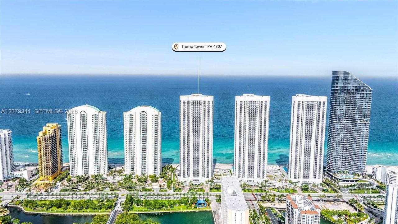 En Venta: $2,099,999 (3 camas, 3 baños, 2106 Pies cuadrados)
