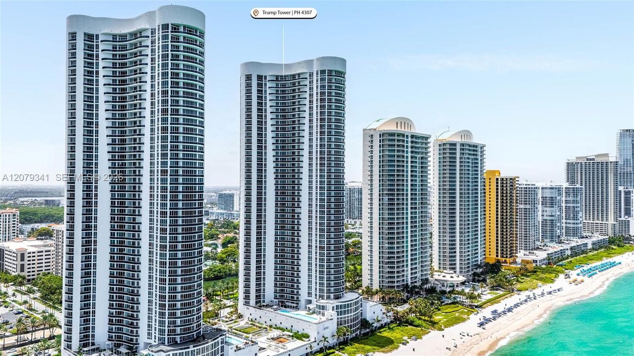 En Venta: $2,099,999 (3 camas, 3 baños, 2106 Pies cuadrados)