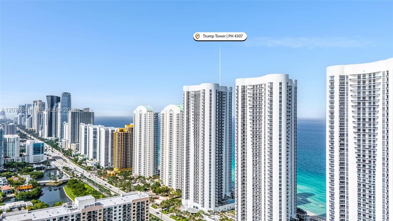 En Venta: $2,099,999 (3 camas, 3 baños, 2106 Pies cuadrados)