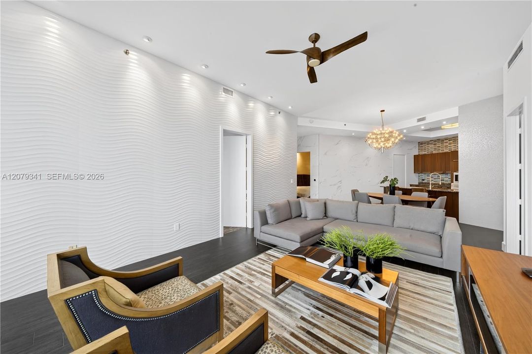 En Venta: $2,099,999 (3 camas, 3 baños, 2106 Pies cuadrados)