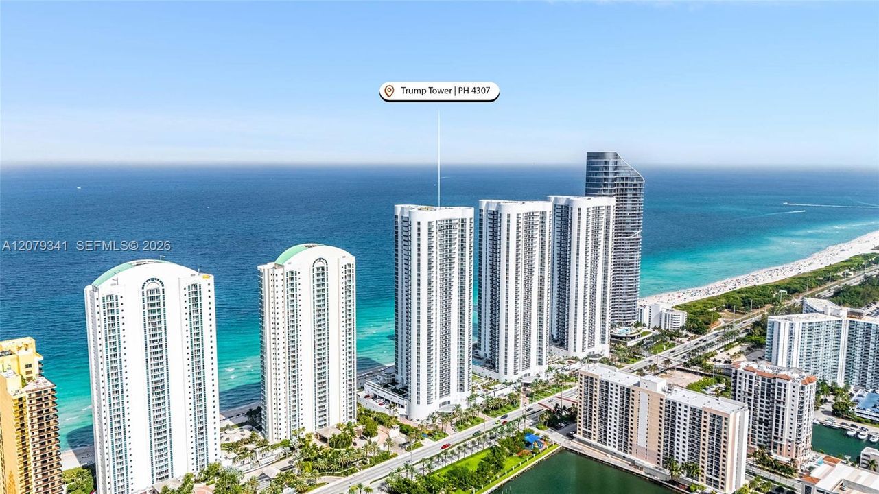 En Venta: $2,099,999 (3 camas, 3 baños, 2106 Pies cuadrados)