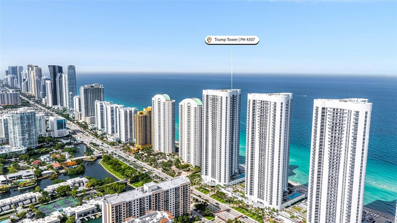 En Venta: $2,099,999 (3 camas, 3 baños, 2106 Pies cuadrados)
