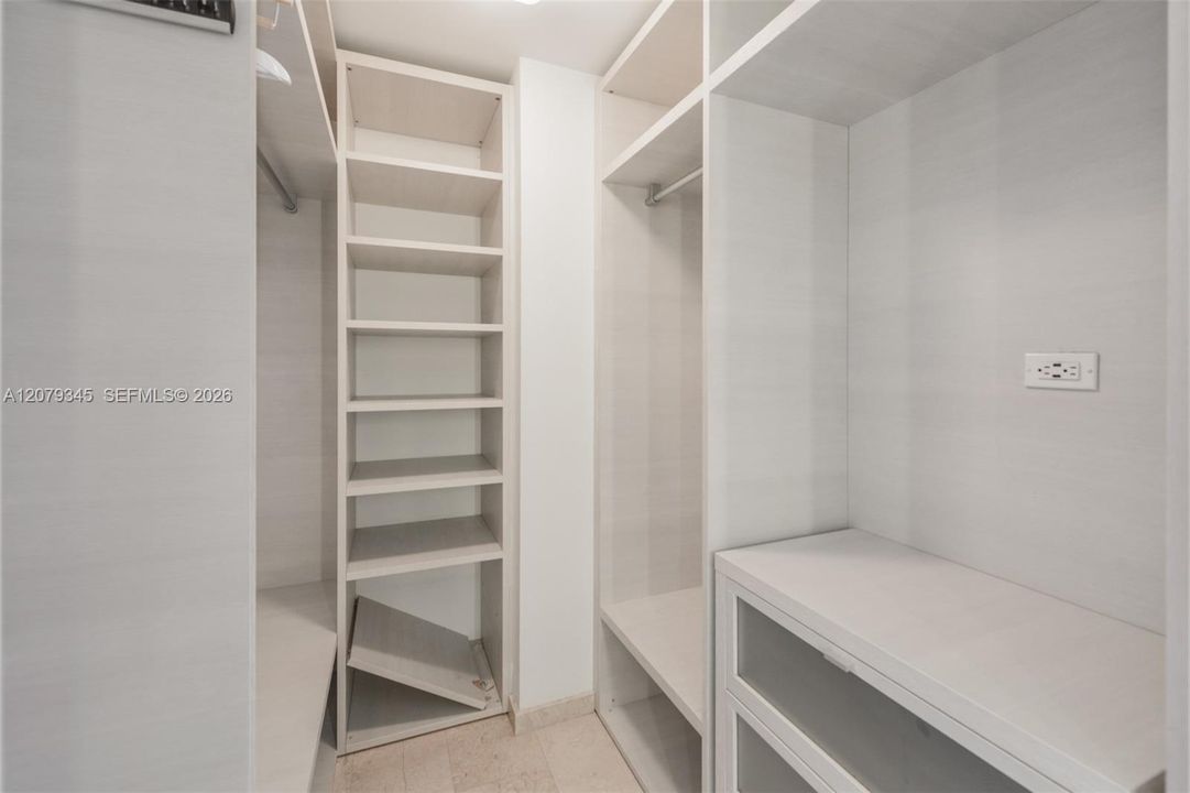 For Rent: $6,200 (2 beds, 2 baths, 1259 Square Feet)