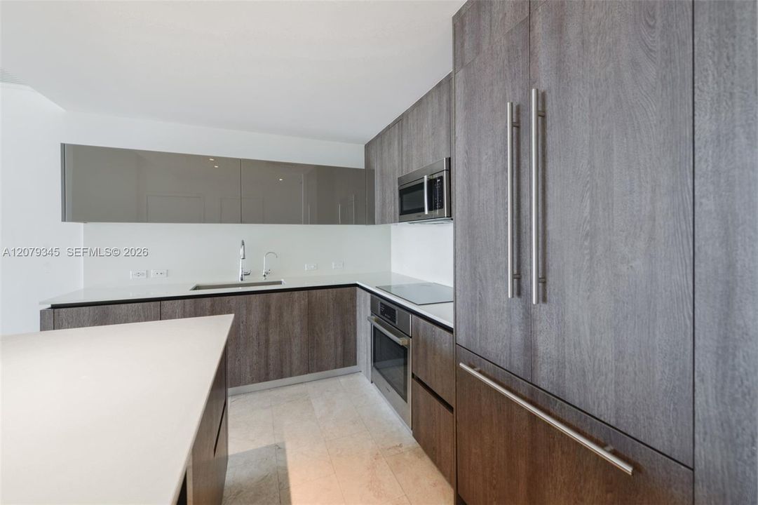 For Rent: $6,200 (2 beds, 2 baths, 1259 Square Feet)