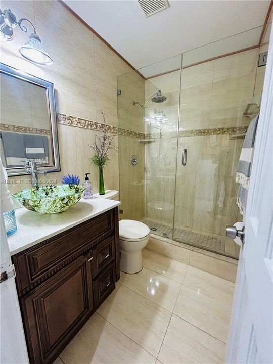 For Sale: $750,000 (4 beds, 3 baths, 1603 Square Feet)