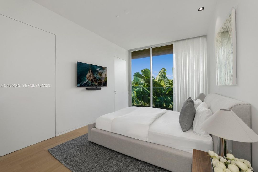 For Rent: $60,000 (4 beds, 5 baths, 4257 Square Feet)