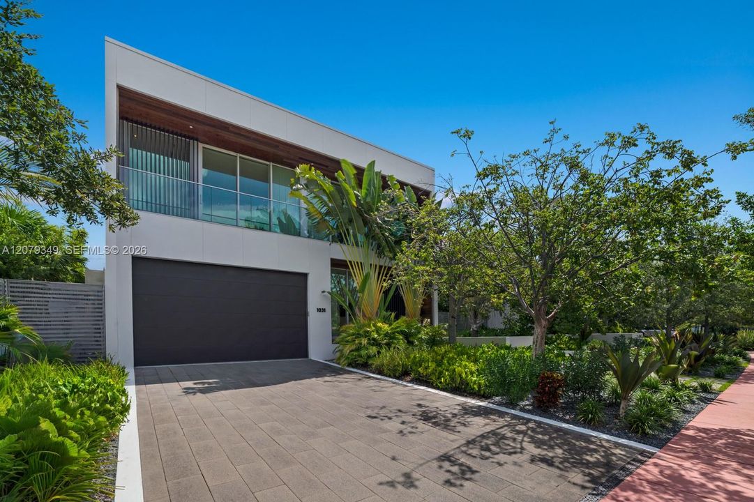 For Rent: $60,000 (4 beds, 5 baths, 4257 Square Feet)