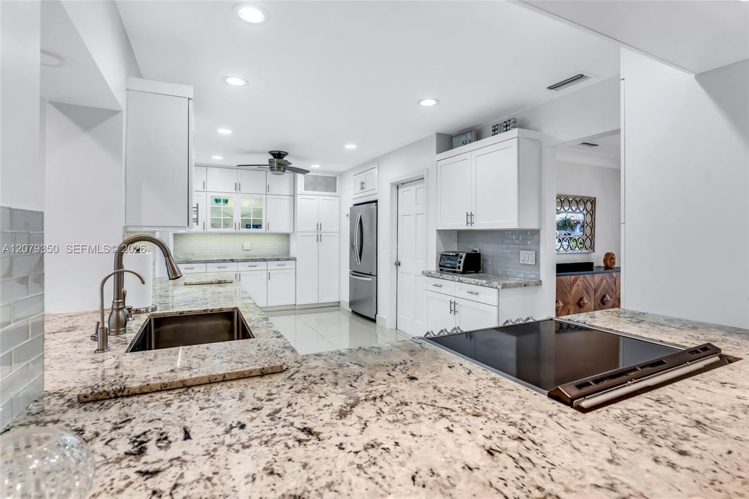For Sale: $1,900,000 (3 beds, 2 baths, 1882 Square Feet)
