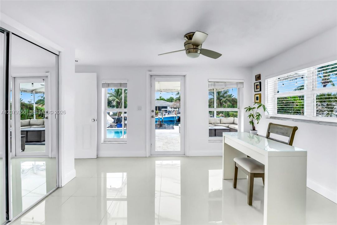 For Sale: $1,900,000 (3 beds, 2 baths, 1882 Square Feet)