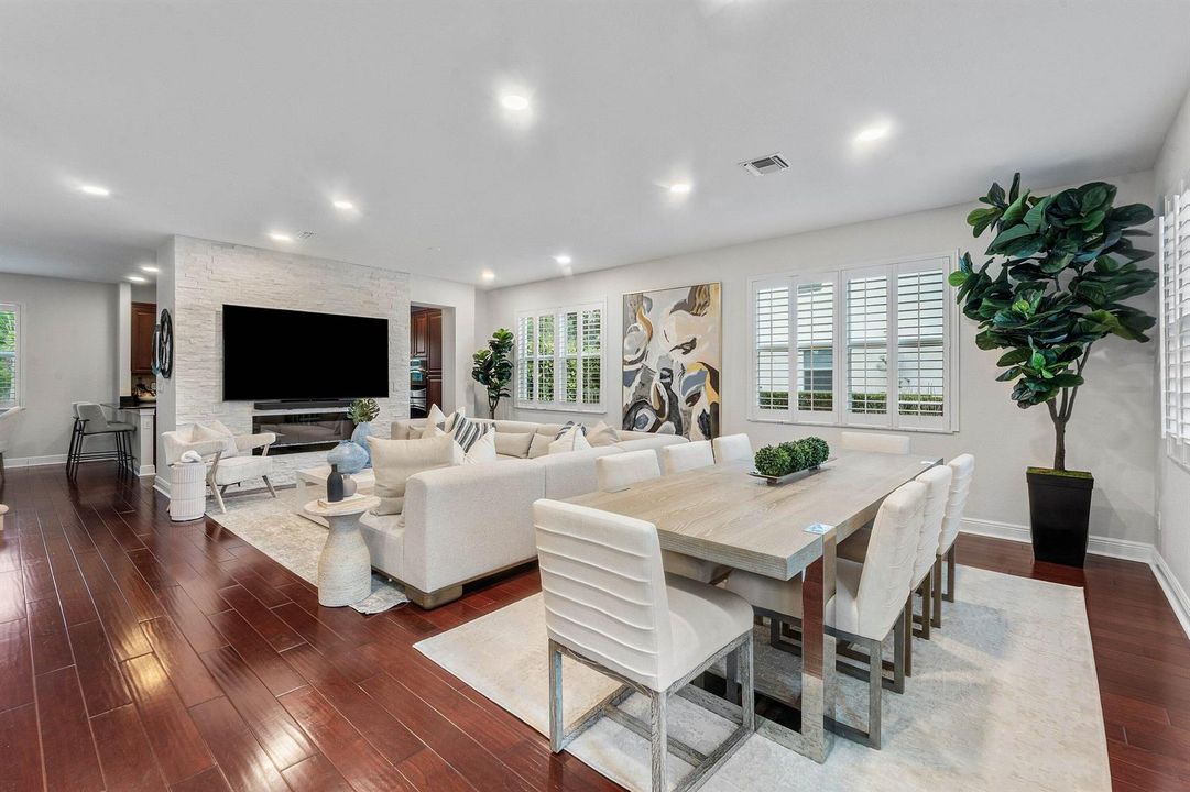 007-141UmbrellaPlace-Jupiter-FL-33458-SM