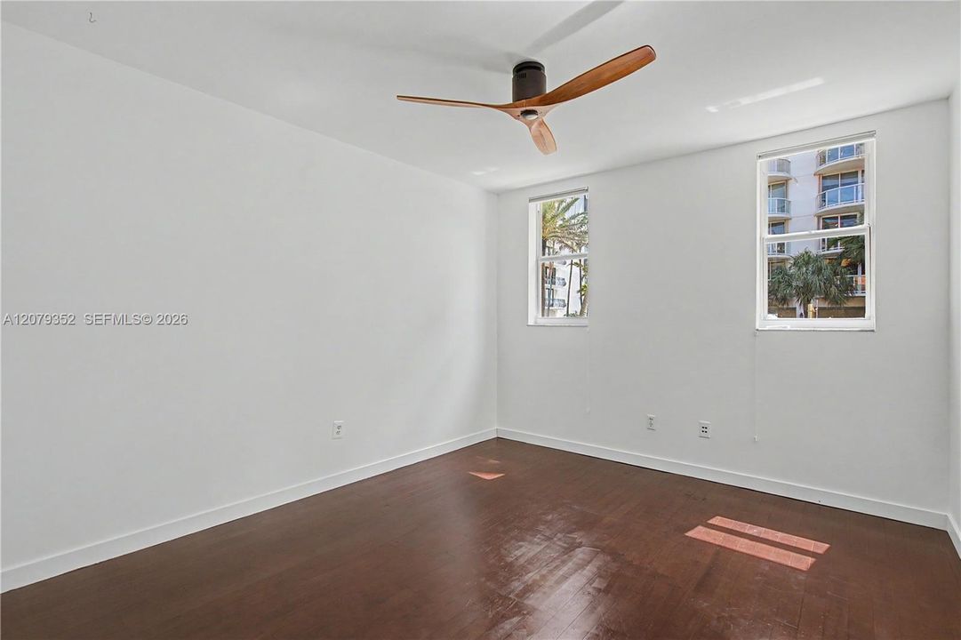 For Rent: $4,250 (3 beds, 2 baths, 1510 Square Feet)