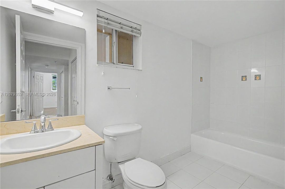 For Rent: $4,250 (3 beds, 2 baths, 1510 Square Feet)