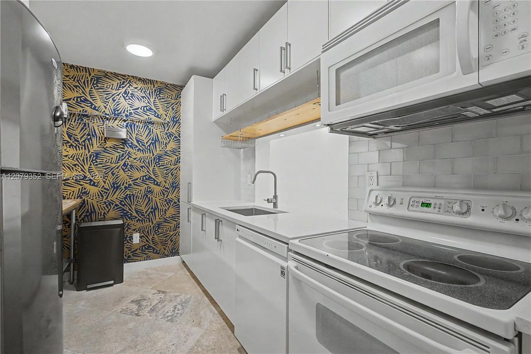 For Rent: $4,250 (3 beds, 2 baths, 1510 Square Feet)