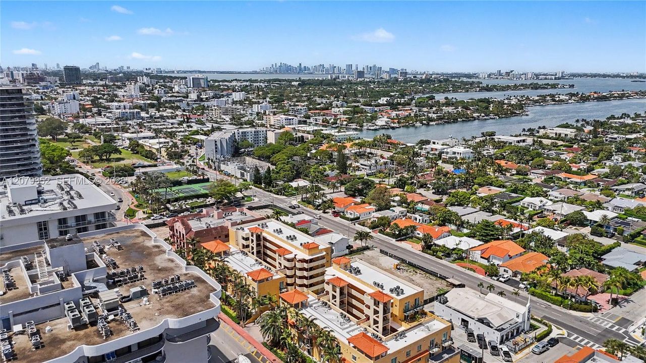 For Rent: $4,250 (3 beds, 2 baths, 1510 Square Feet)