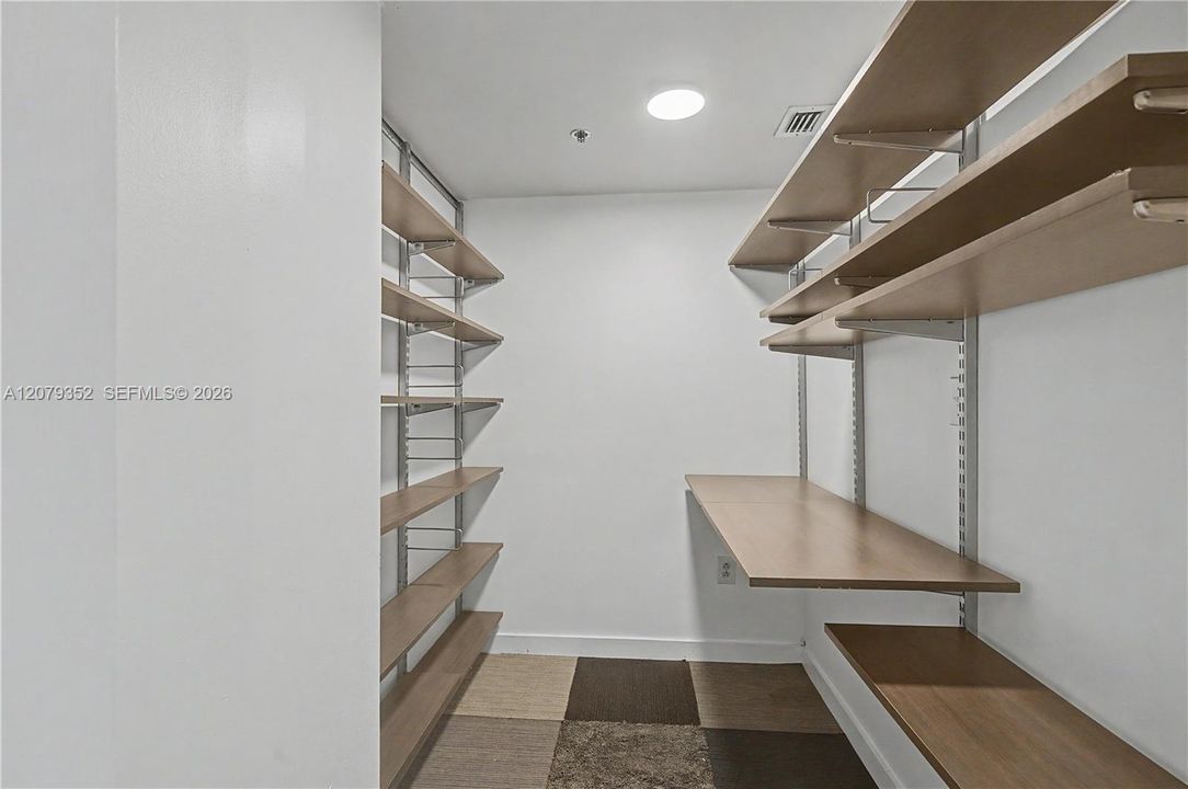 For Rent: $4,250 (3 beds, 2 baths, 1510 Square Feet)