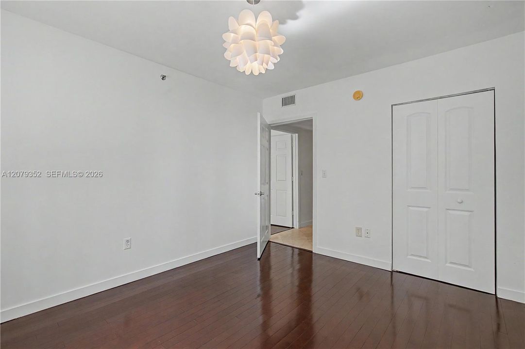 For Rent: $4,250 (3 beds, 2 baths, 1510 Square Feet)