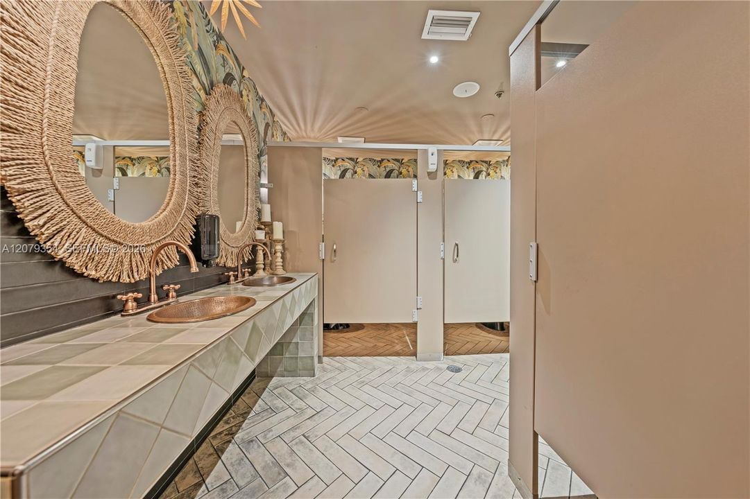 For Sale: $499,999 (0 beds, 0 baths, 0 Square Feet)