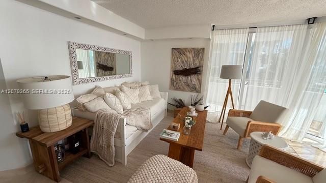 В аренду: $5,200 (2 спален, 2 ванн, 1358 Квадратных фут)