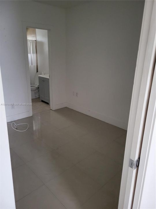 For Rent: $1,500 (0 beds, 1 baths, 399 Square Feet)
