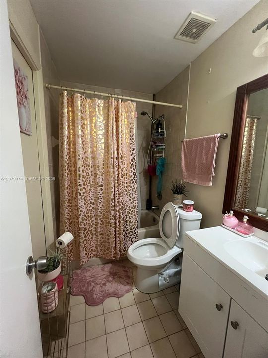 For Sale: $475,000 (3 beds, 2 baths, 1138 Square Feet)