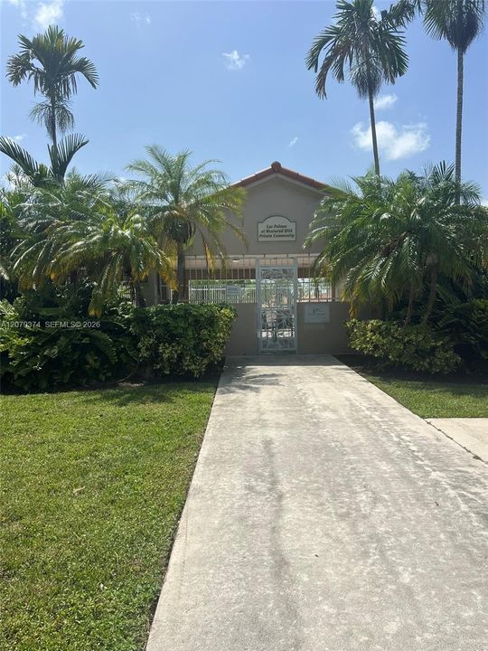 For Sale: $475,000 (3 beds, 2 baths, 1138 Square Feet)