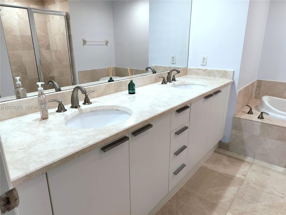 En Renta: $3,500 (3 camas, 3 baños, 1801 Pies cuadrados)