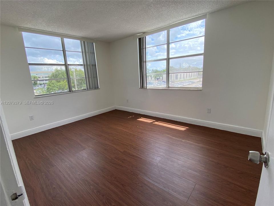For Rent: $1,890 (2 beds, 2 baths, 1036 Square Feet)