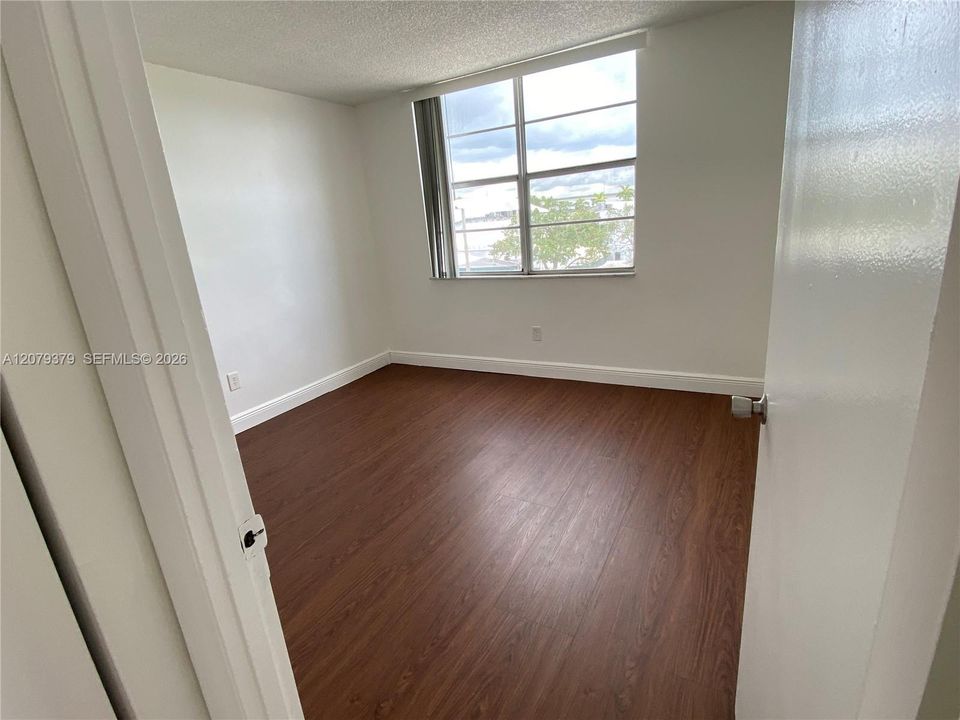 For Rent: $1,890 (2 beds, 2 baths, 1036 Square Feet)