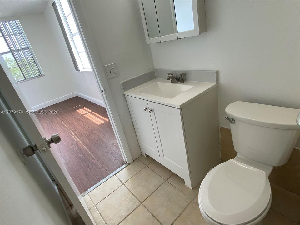 For Rent: $1,890 (2 beds, 2 baths, 1036 Square Feet)