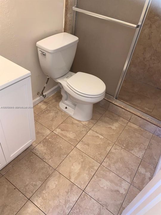 En Venta: $199,990 (2 camas, 2 baños, 950 Pies cuadrados)