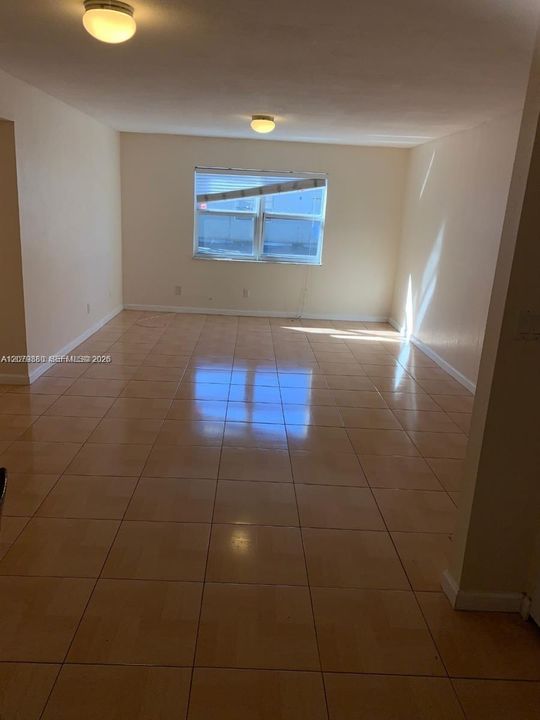 En Venta: $199,990 (2 camas, 2 baños, 950 Pies cuadrados)