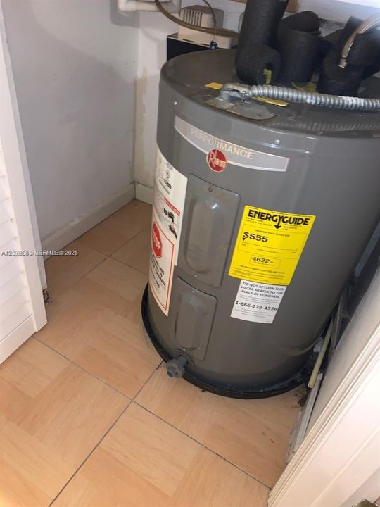 En Venta: $199,990 (2 camas, 2 baños, 950 Pies cuadrados)