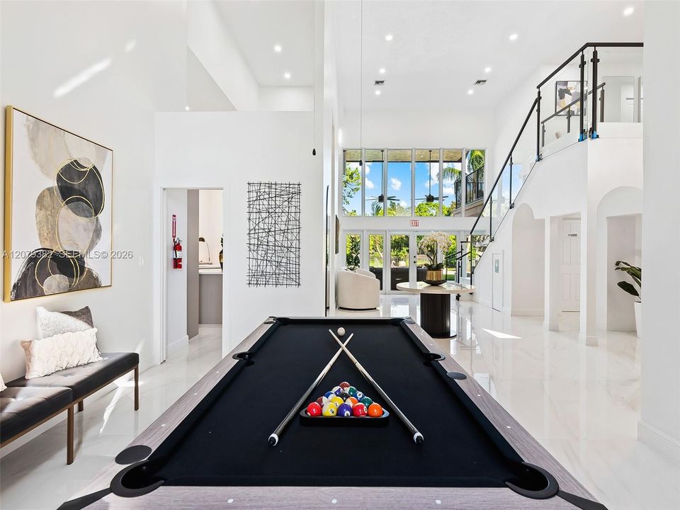 For Sale: $2,590,000 (6 beds, 6 baths, 3761 Square Feet)