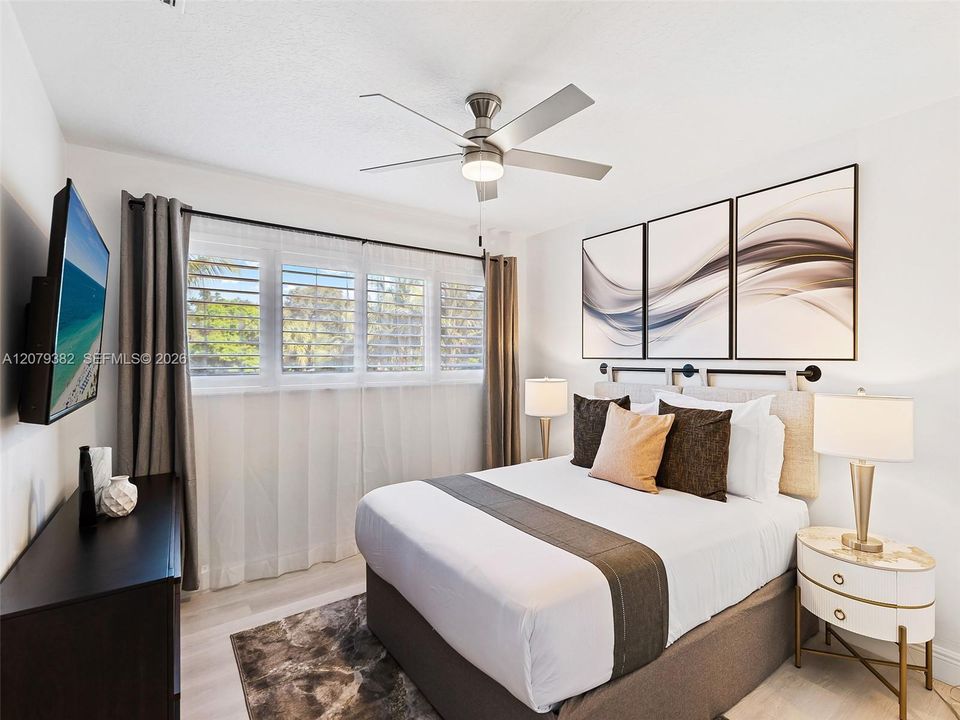 For Sale: $2,590,000 (6 beds, 6 baths, 3761 Square Feet)