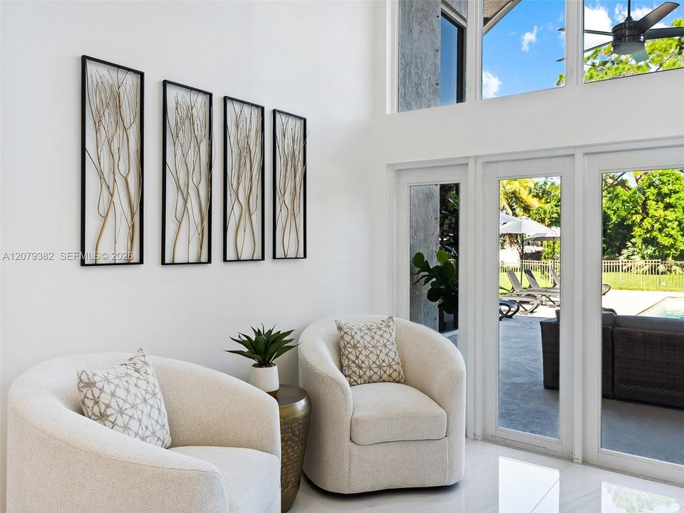 For Sale: $2,590,000 (6 beds, 6 baths, 3761 Square Feet)