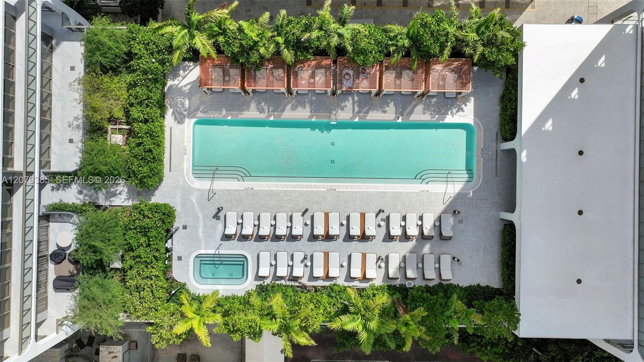 En Venta: $1,599,000 (2 camas, 2 baños, 845 Pies cuadrados)