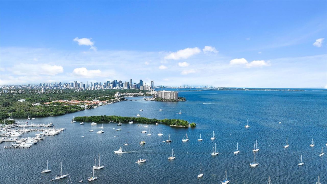 En Venta: $1,599,000 (2 camas, 2 baños, 845 Pies cuadrados)