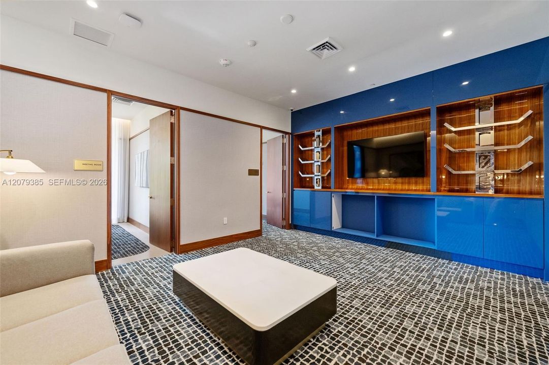 En Venta: $1,599,000 (2 camas, 2 baños, 845 Pies cuadrados)