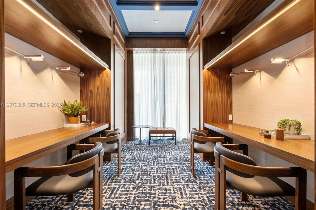 En Venta: $1,599,000 (2 camas, 2 baños, 845 Pies cuadrados)