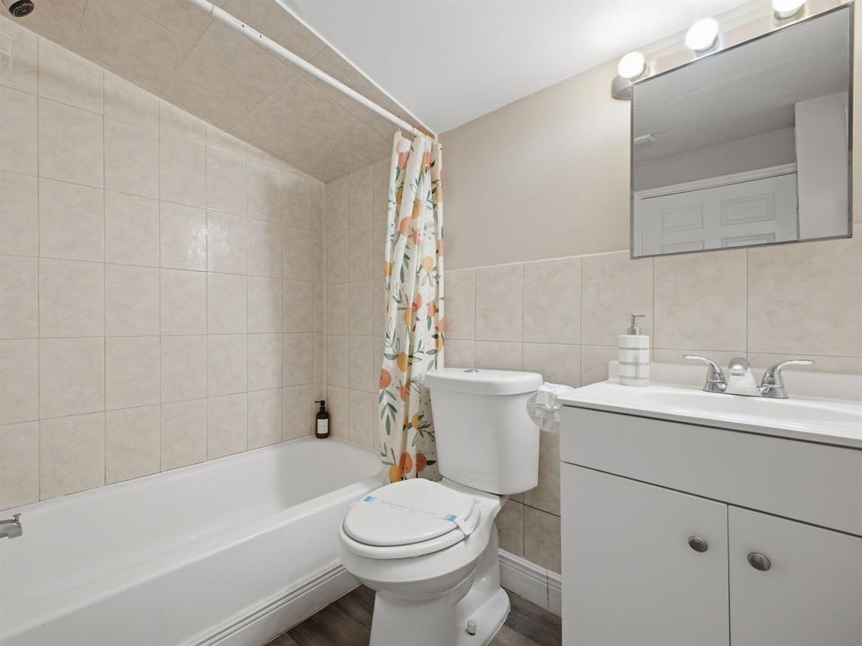 Primary_Bathroom