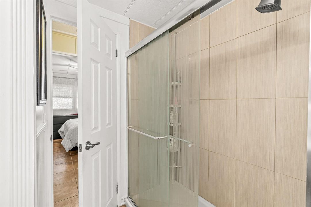 Full Size Shower in Guest Bathroom