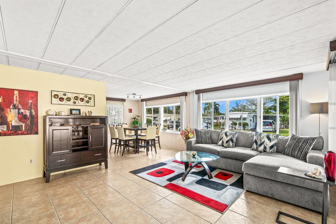 016-8350EastClubRoad-BocaRaton-FL-33433-