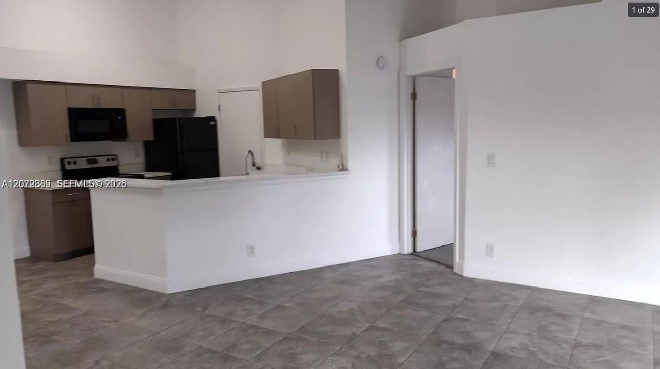 В аренду: $2,200 (2 спален, 2 ванн, 1024 Квадратных фут)