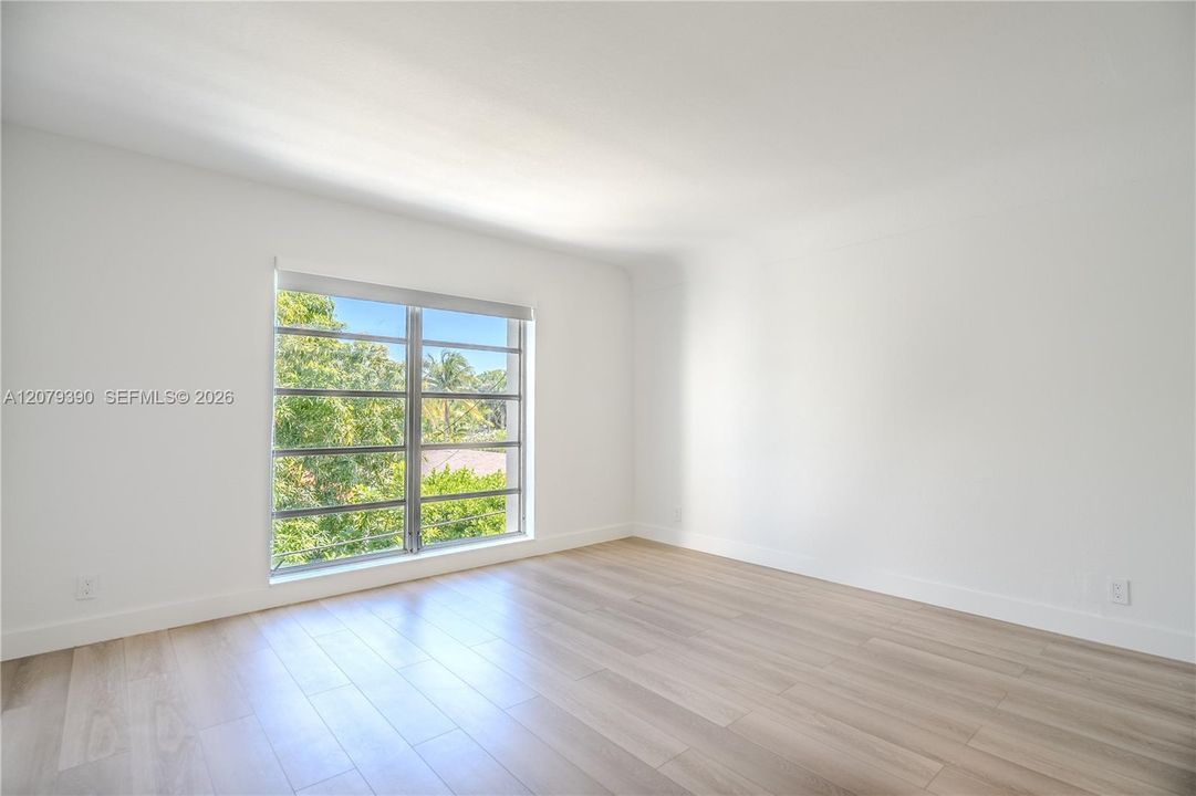 For Rent: $2,150 (1 beds, 1 baths, 780 Square Feet)