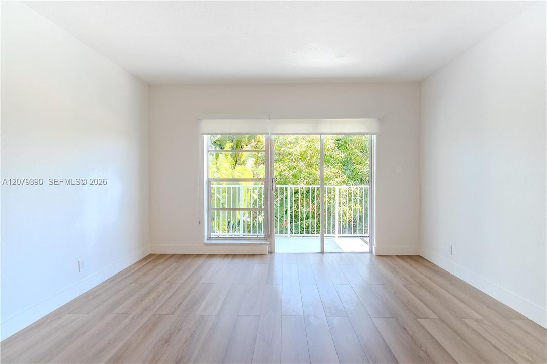 For Rent: $2,150 (1 beds, 1 baths, 780 Square Feet)