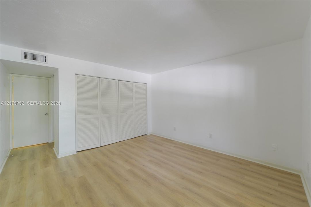 For Rent: $2,900 (2 beds, 2 baths, 954 Square Feet)