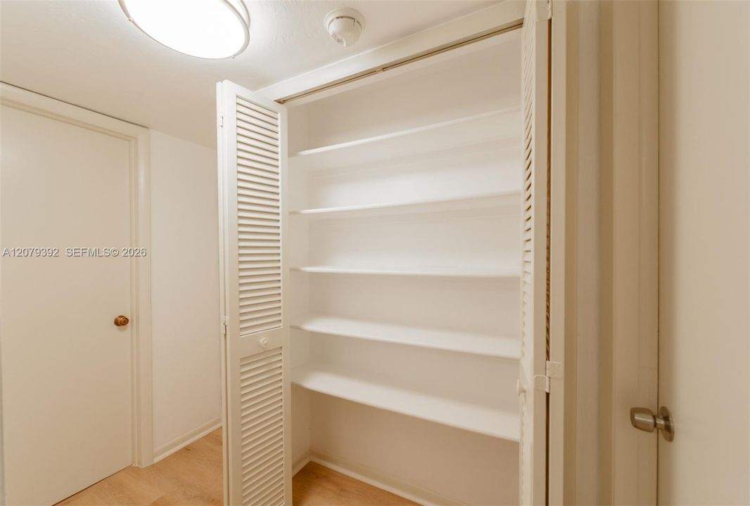 For Rent: $2,900 (2 beds, 2 baths, 954 Square Feet)