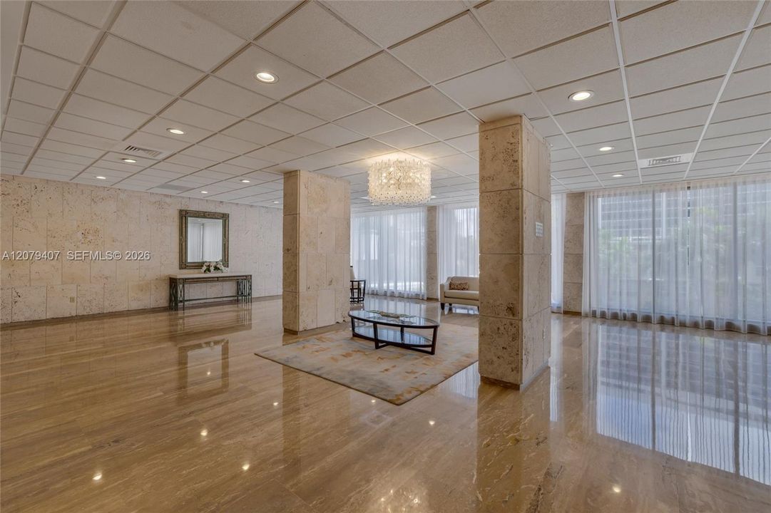 En Venta: $699,000 (3 camas, 2 baños, 1780 Pies cuadrados)